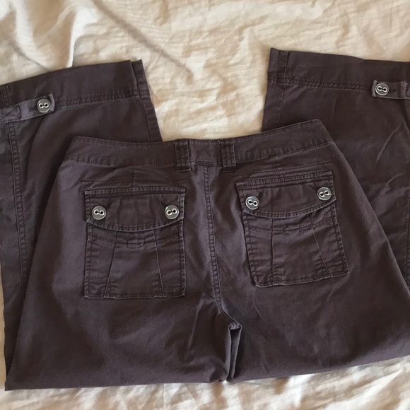 Candies brand brown capris - Picture 3 of 3